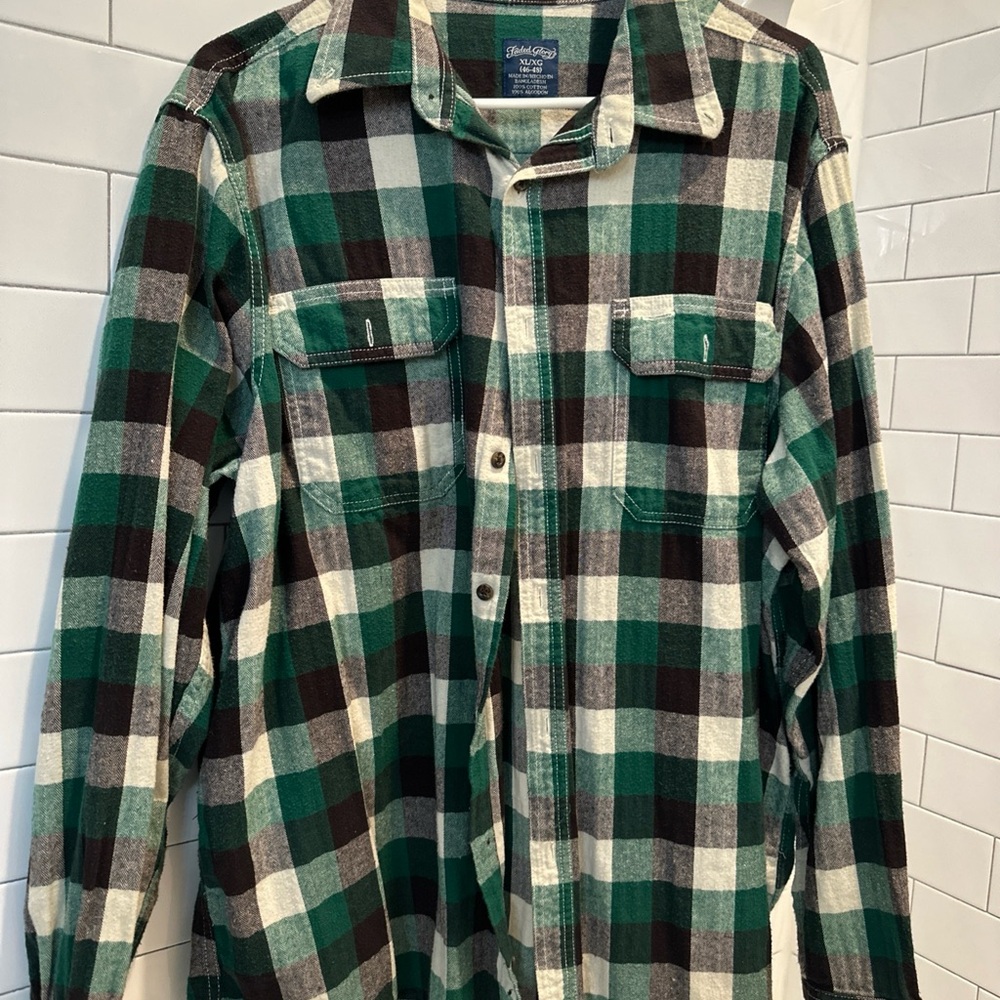 Faded Glory Green and Black Casual Button Down Shirt